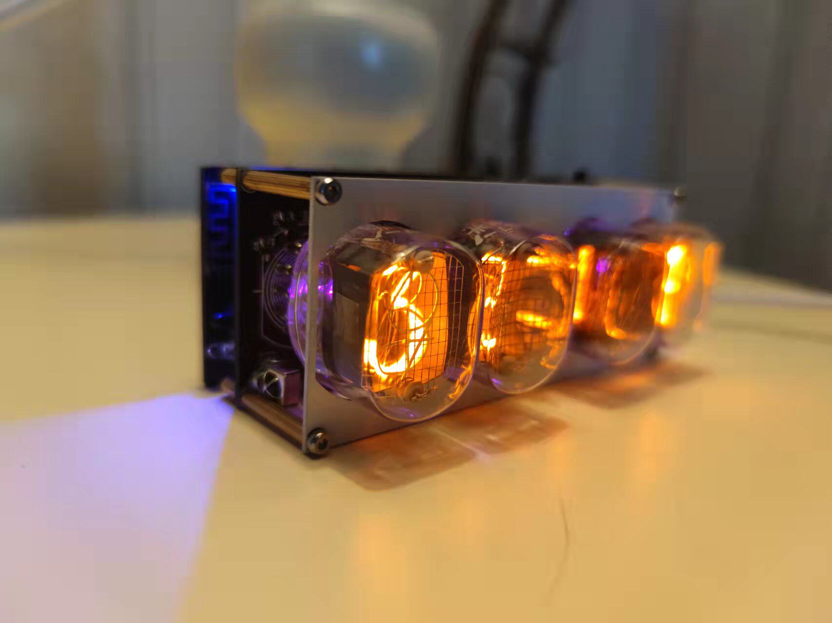 Orologio a tubi Nixie QS30-1,  - Tech Office Youtube recensione e prezzo